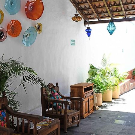 Petit Hotel Pilitas (Adults Only) Puerto Vallarta Dış mekan fotoğraf