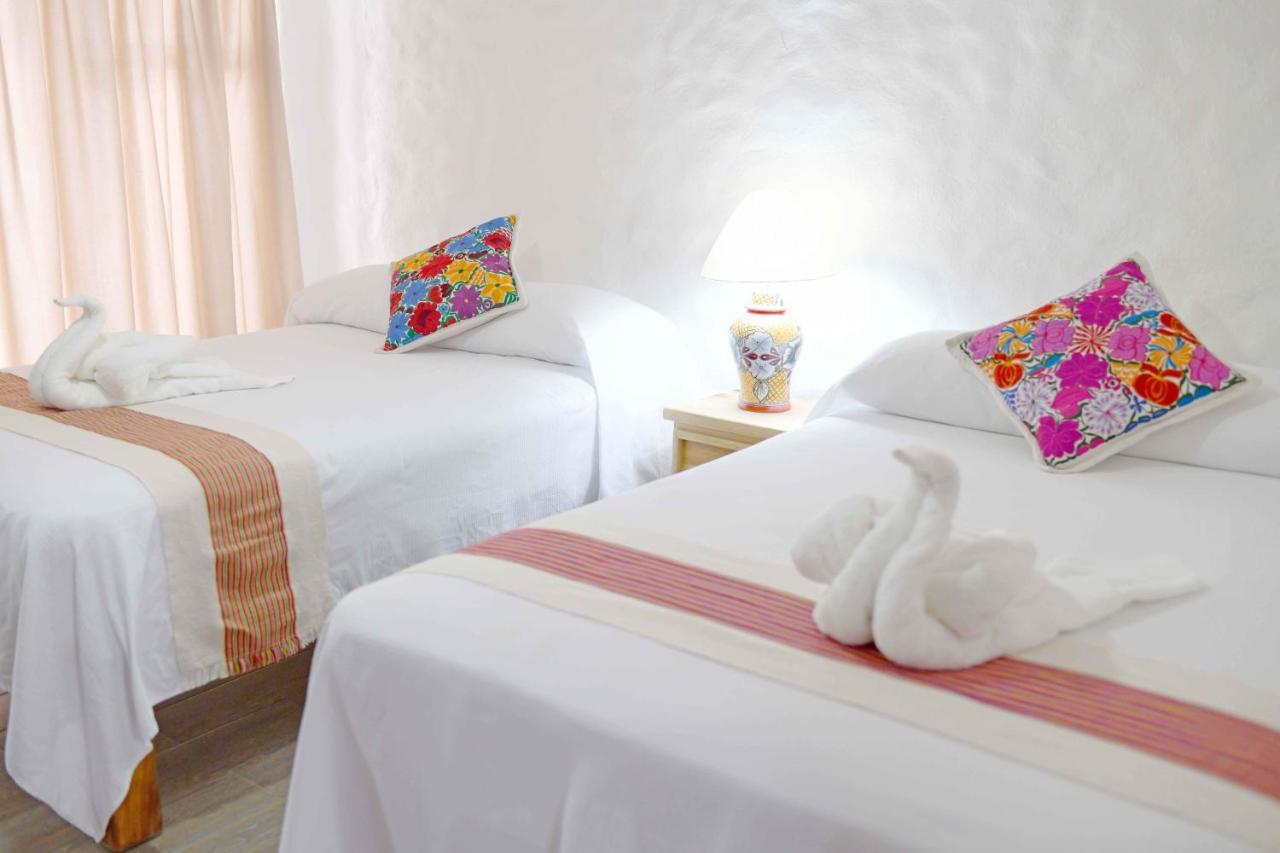 Petit Hotel Pilitas (Adults Only) Puerto Vallarta Dış mekan fotoğraf