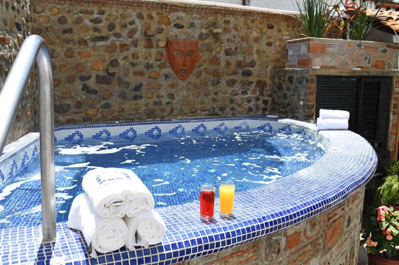 Petit Hotel Pilitas (Adults Only) Puerto Vallarta Dış mekan fotoğraf