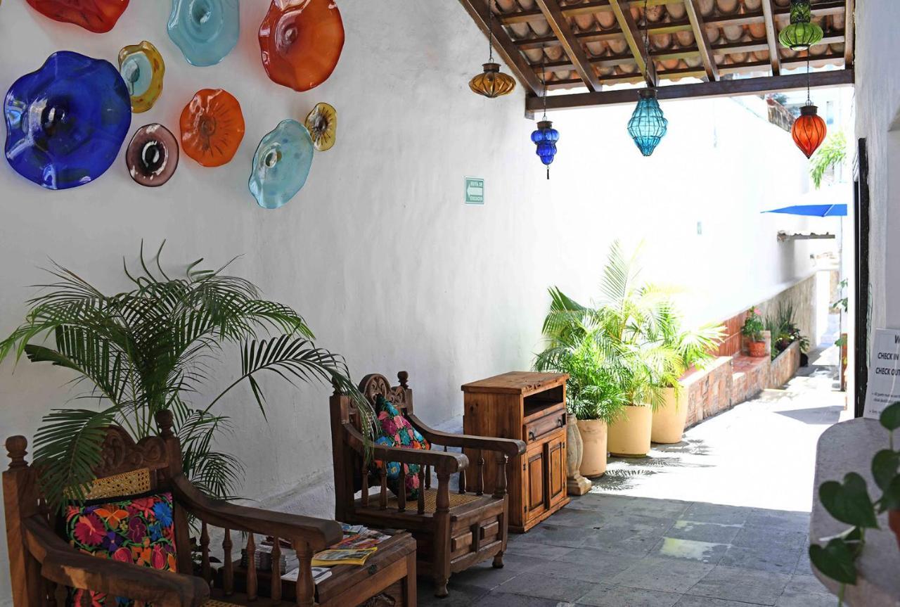 Petit Hotel Pilitas (Adults Only) Puerto Vallarta Dış mekan fotoğraf