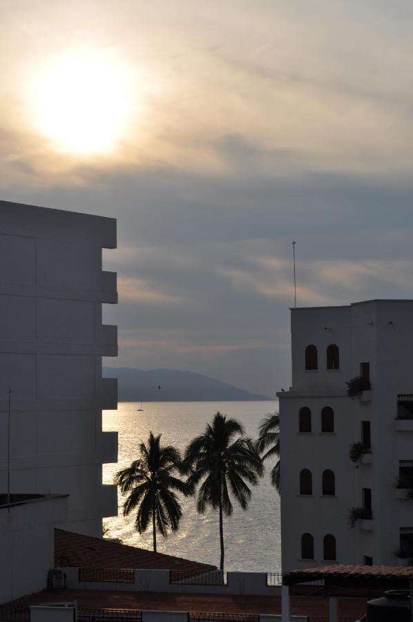 Petit Hotel Pilitas (Adults Only) Puerto Vallarta Dış mekan fotoğraf