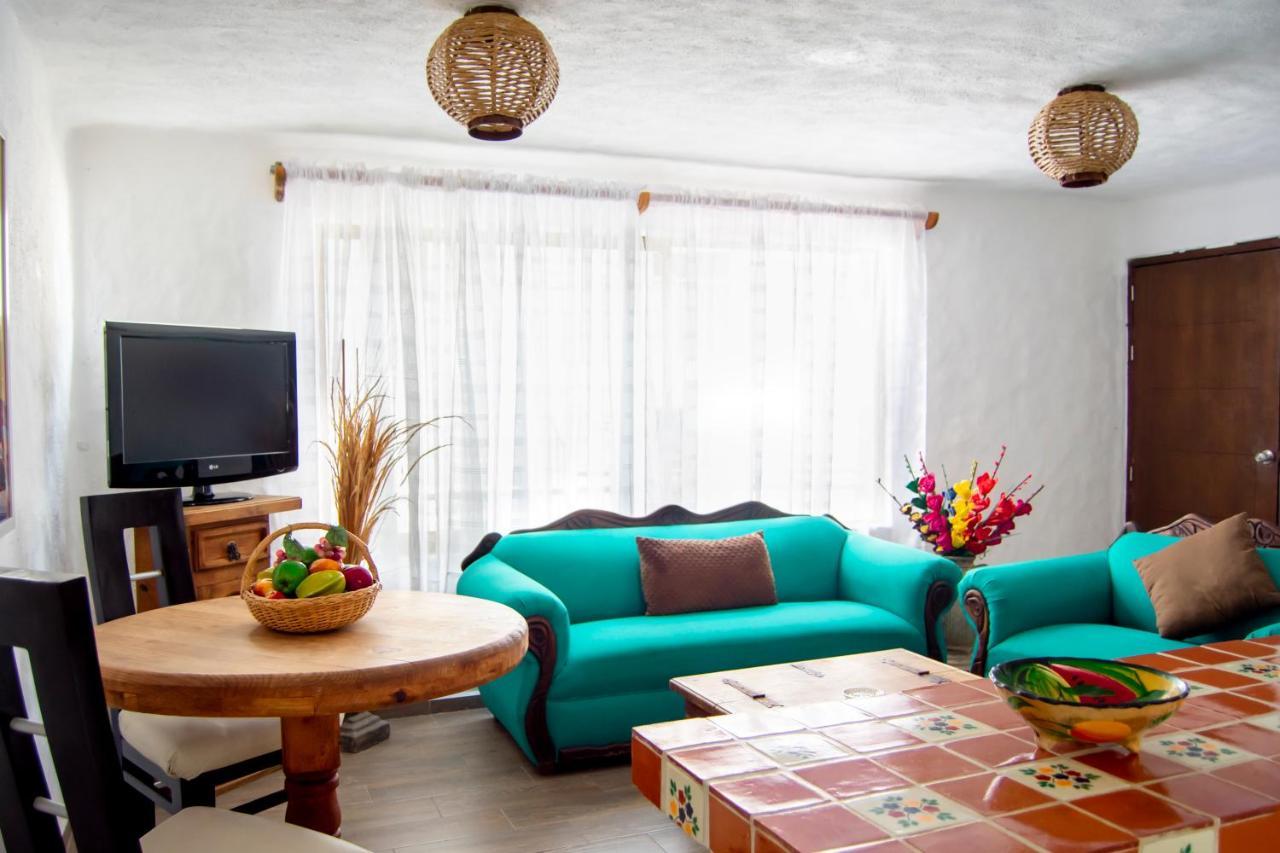Petit Hotel Pilitas (Adults Only) Puerto Vallarta Dış mekan fotoğraf