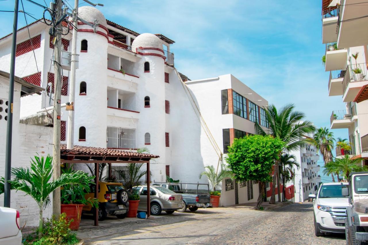 Petit Hotel Pilitas (Adults Only) Puerto Vallarta Dış mekan fotoğraf
