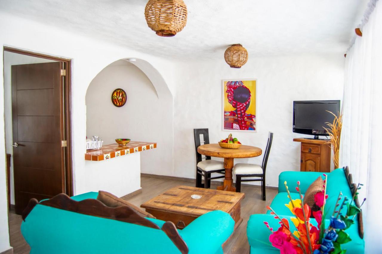 Petit Hotel Pilitas (Adults Only) Puerto Vallarta Dış mekan fotoğraf