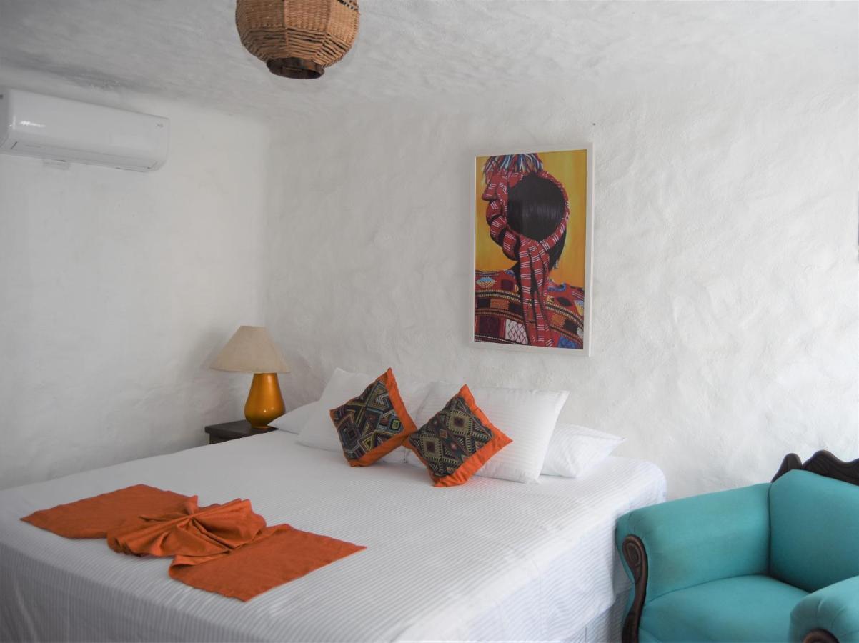 Petit Hotel Pilitas (Adults Only) Puerto Vallarta Dış mekan fotoğraf